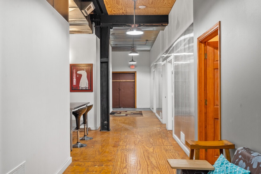 More Photos Of 410 Main St, Racine Office Residential For Sale