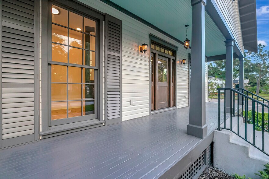 More Photos Of 2111 Cleveland St, Tampa Office For Sale