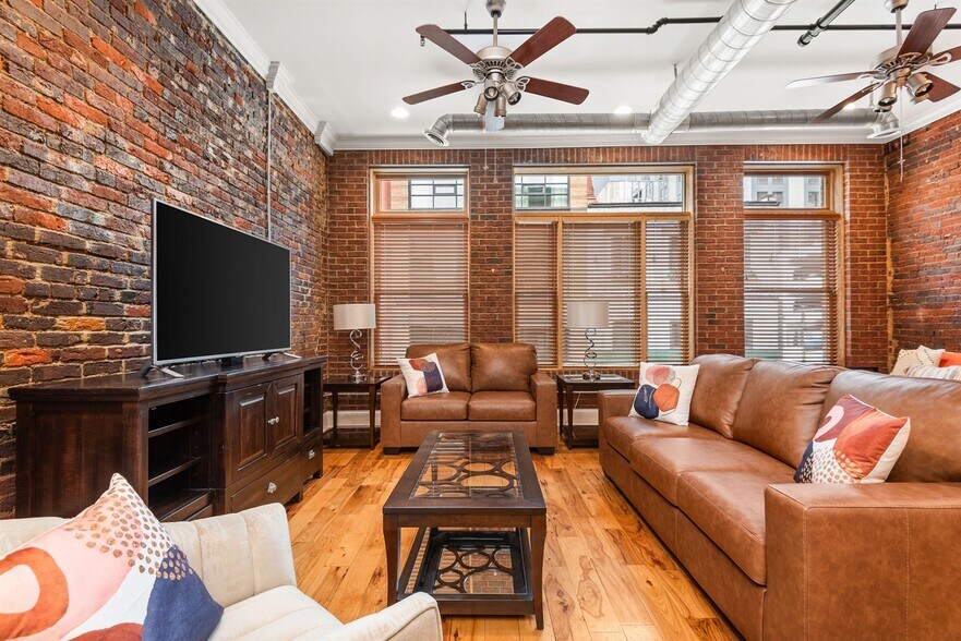 More Photos Of 214 3rd Ave N, Nashville Apartments For Sale