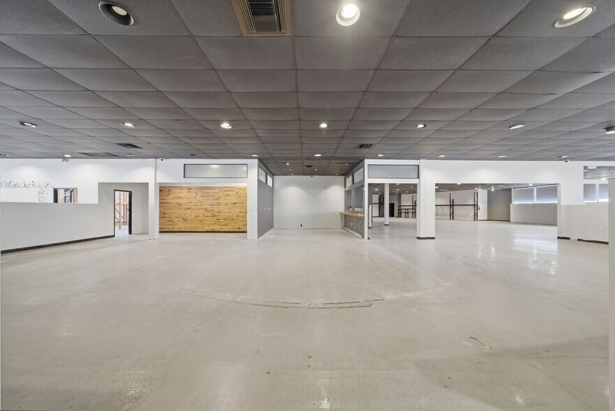 More Photos Of 1544 E Warner Ave, Santa Ana Freestanding For Sale