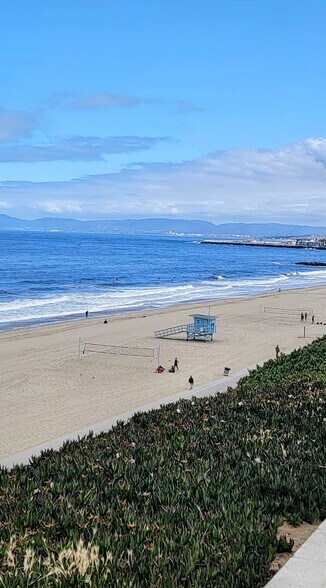 More Photos Of 1100 Esplanade, Redondo Beach Apartments For Sale