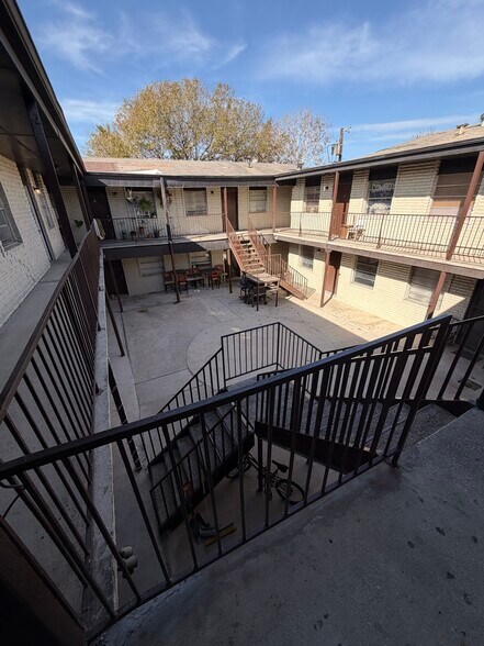 More Photos Of 703 Logwood Ave, San Antonio Apartments For Sale