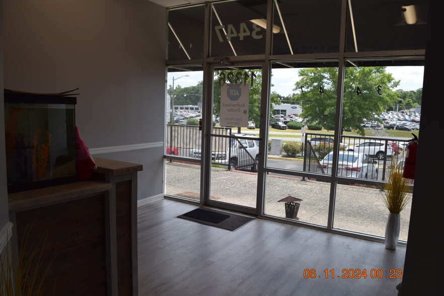More Photos Of 11320-11326 Patriot Hwy, Fredericksburg Storefront Retail Office For Sale