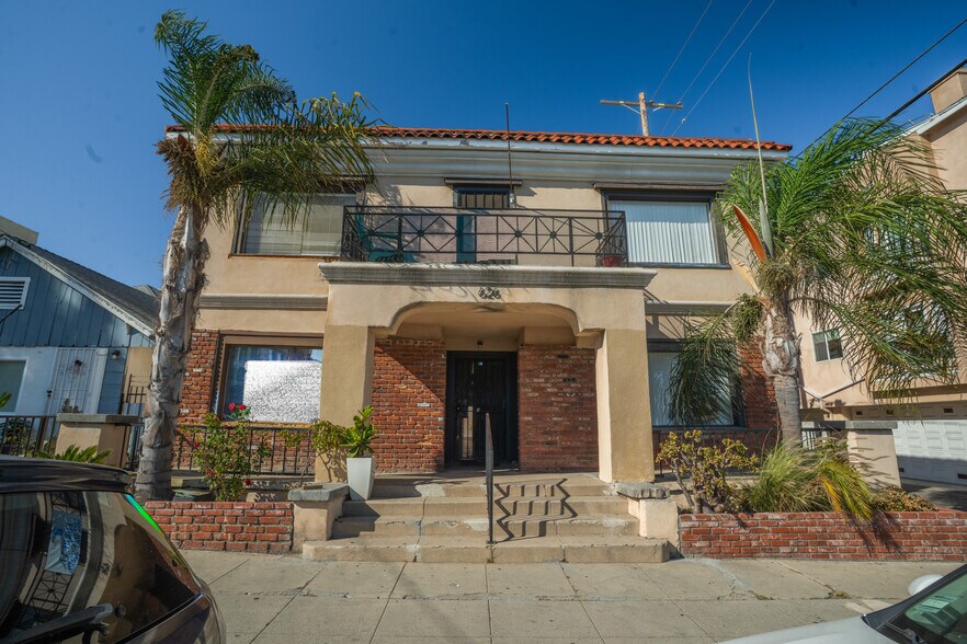 More Photos Of 626 W 7th St, San Pedro Apartments For Sale