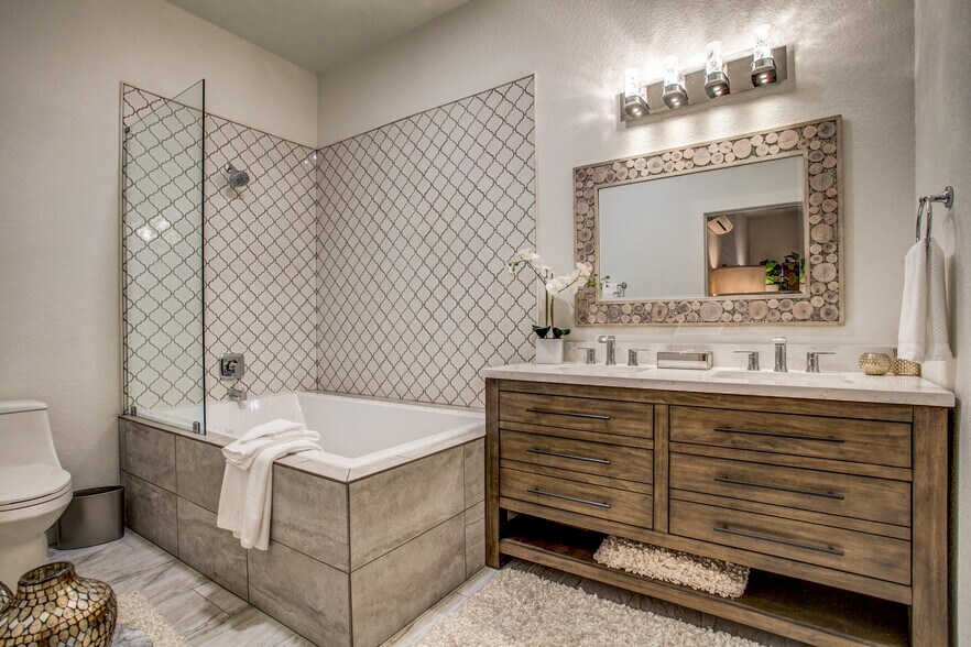 More Photos Of 2350 Bulverde Rd, Bulverde Hotel For Sale