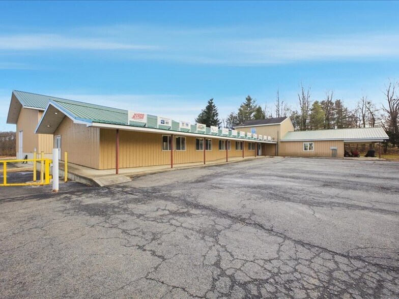 More Photos Of 300 Hudson Ave, Mechanicville General Retail For Sale