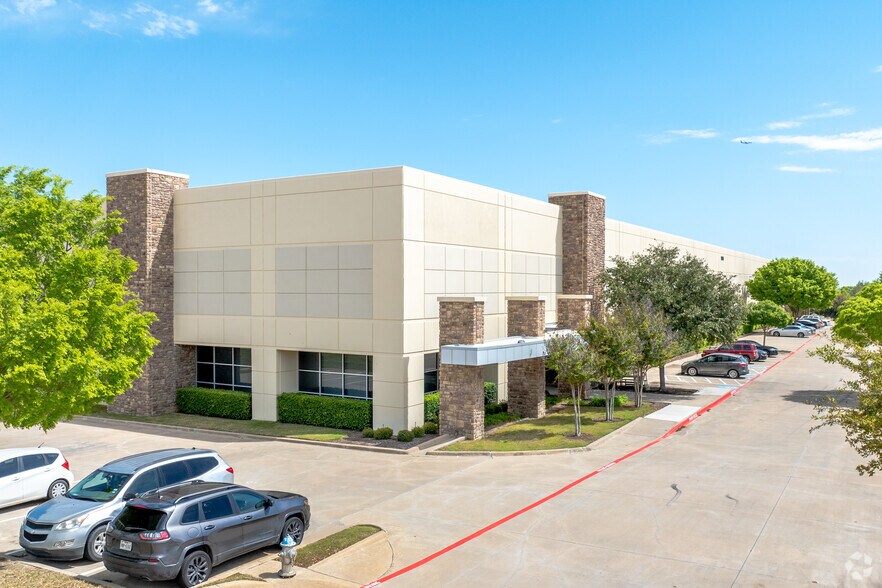 More Photos Of 1600 Lakeside Pky, Flower Mound Warehouse For Lease