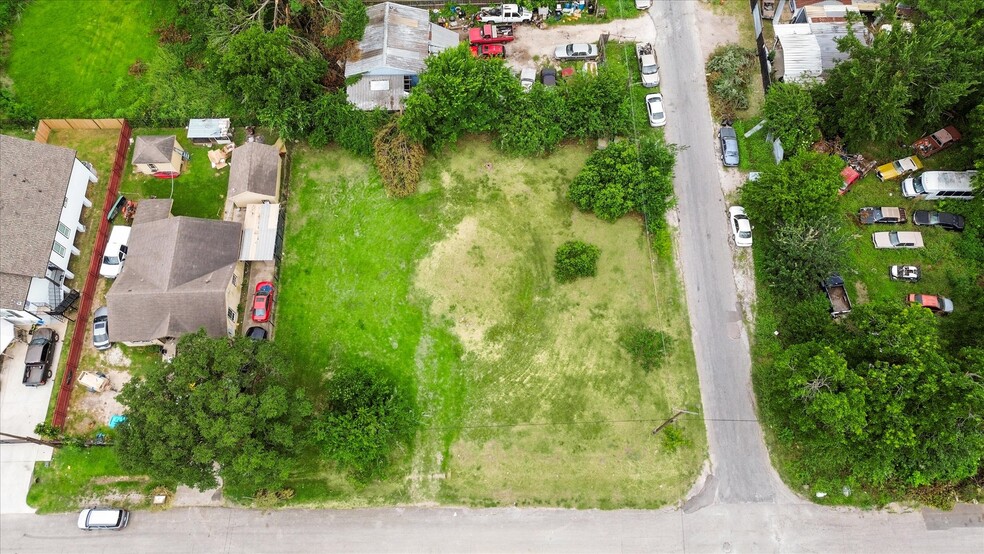 Primary Photo Of 00 Sakowitz Street, Houston Land For Sale