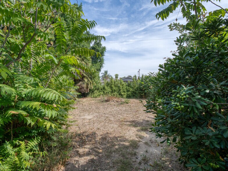 More Photos Of 516 S State College Blvd, Anaheim Land For Sale