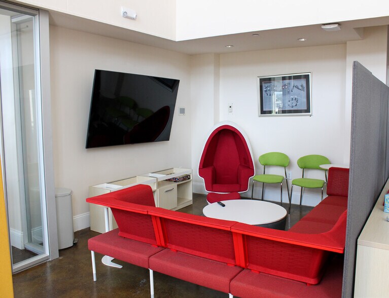 More Photos Of 100 Church St SW, Huntsville Office Residential For Sale