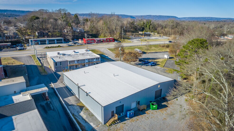 More Photos Of 5230 Hixson Pike, Hixson Flex For Sale