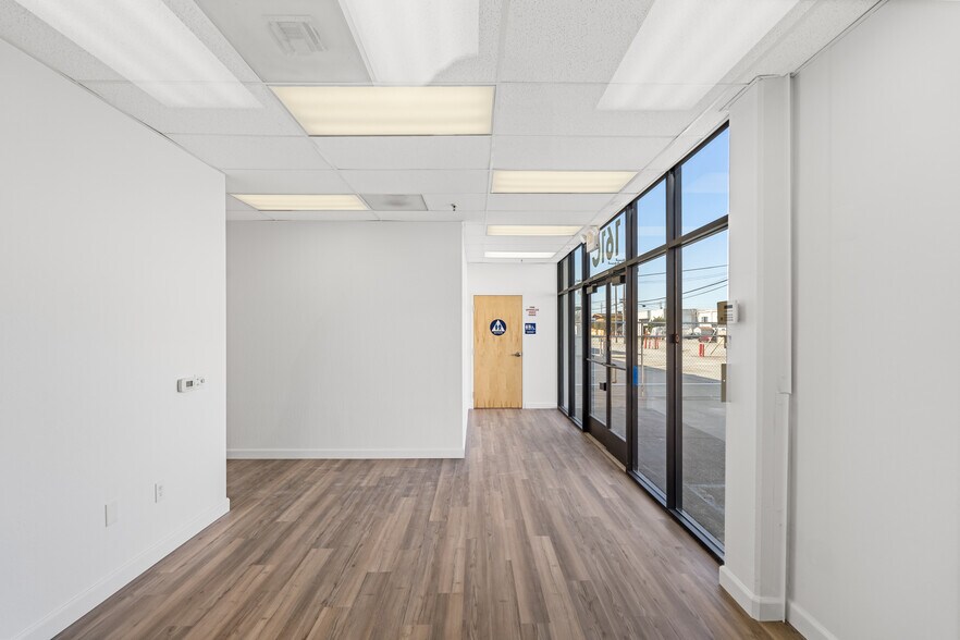 More Photos Of 161 Starlite St, South San Francisco Warehouse For Sale