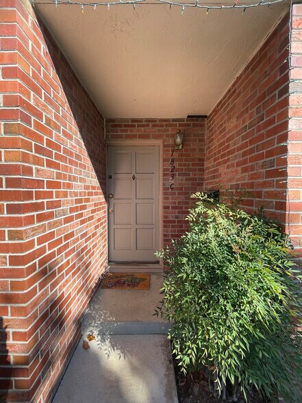 More Photos Of 1093 Del Rio Circle, Concord Apartments For Sale
