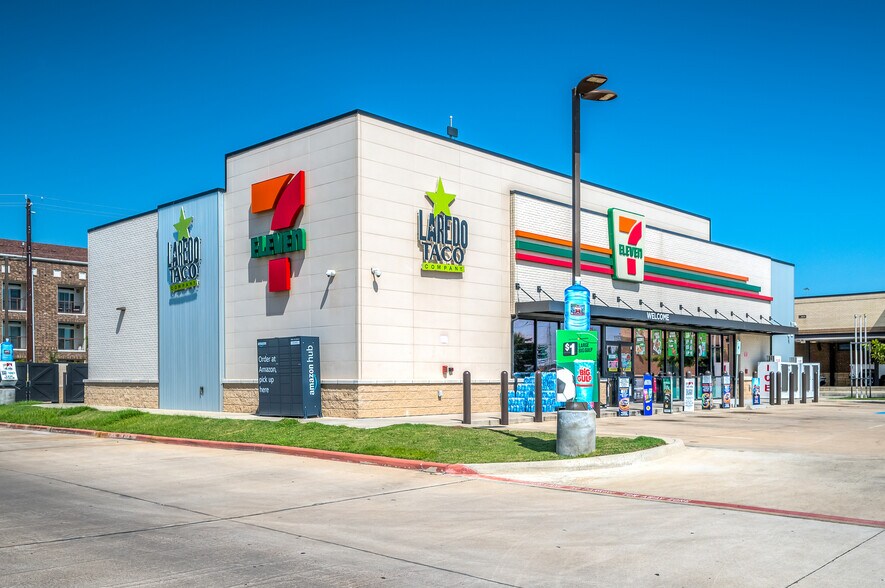 More Photos Of 11530 Pearland Pky, Houston Service Station For Sale