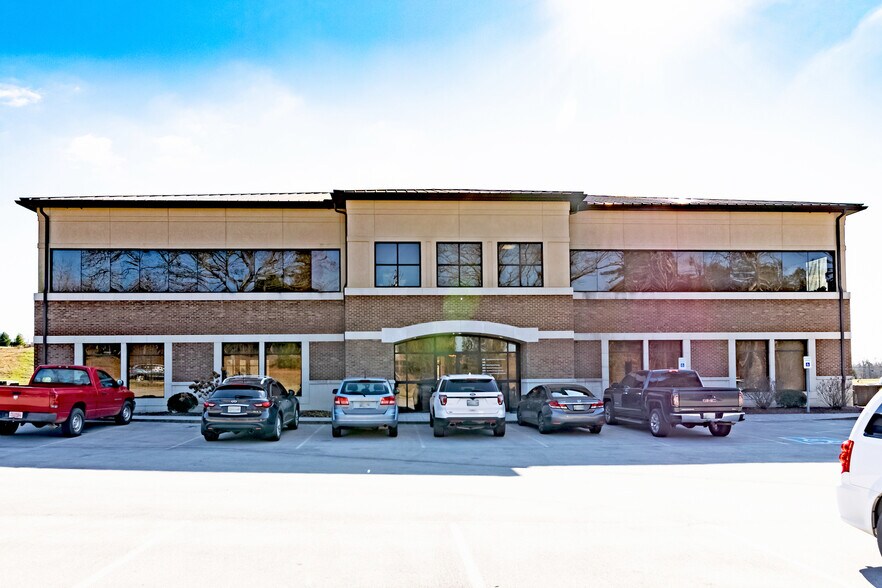 More Photos Of 550 Town Creek Rd, Lenoir City Medical For Lease