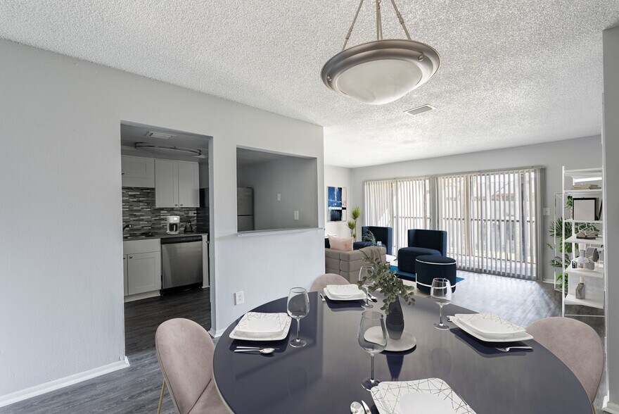 More Photos Of 5659 Del Prado Dr, Tampa Apartments For Sale