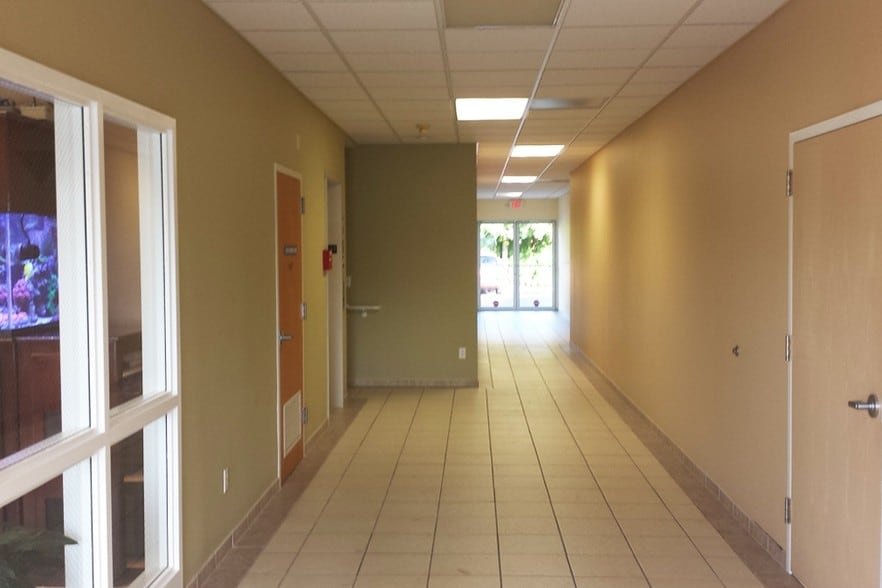 More Photos Of 12306 SE Mill Plain Blvd, Vancouver Office For Lease