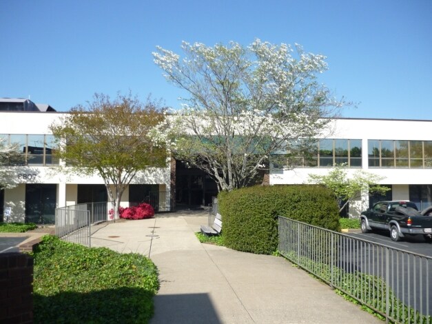 More Photos Of 8803 Sudley Rd, Manassas Office For Sale