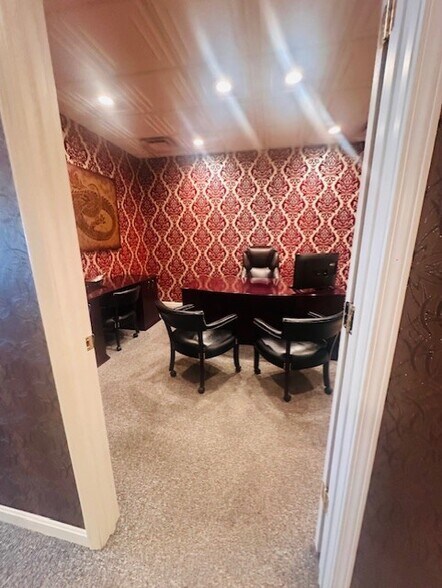 More Photos Of 62 Public Sq, Salem Storefront Retail Office For Sale