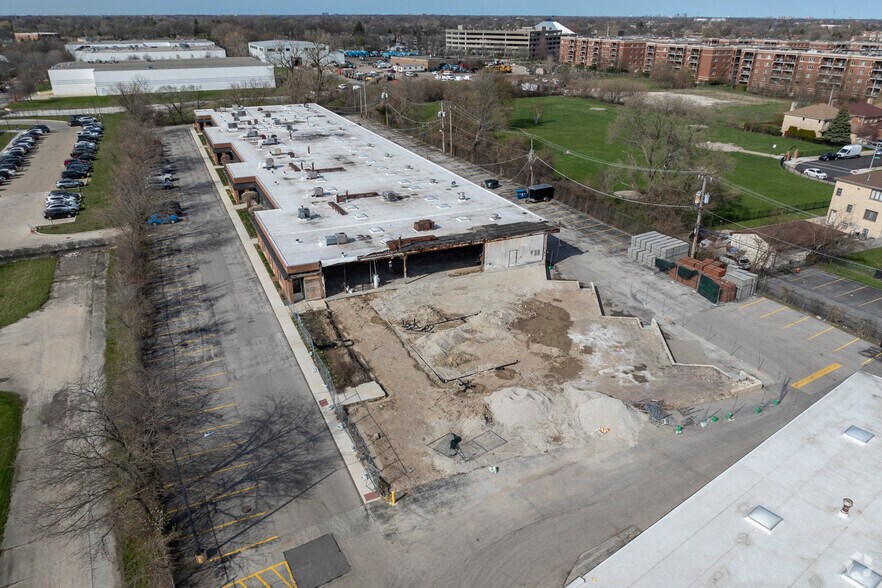 More Photos Of 4100-4128 N Nashville Ave, Chicago Light Manufacturing For Lease