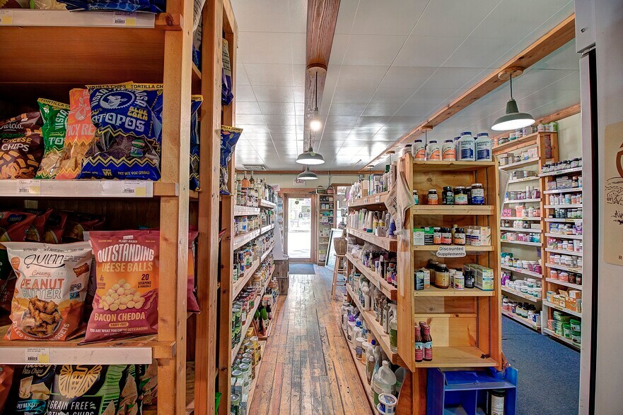 More Photos Of 300 Main St, Hot Springs Freestanding For Sale