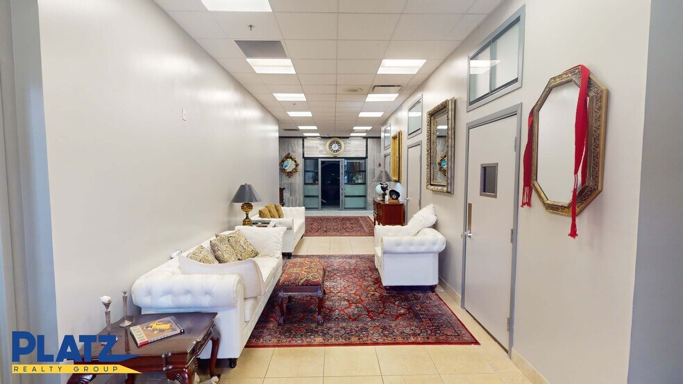 More Photos Of 20 S Canal St, Newton Falls Bank For Lease