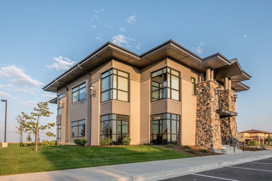 More Photos Of 1349 Water Valley Pky, Windsor Office For Lease