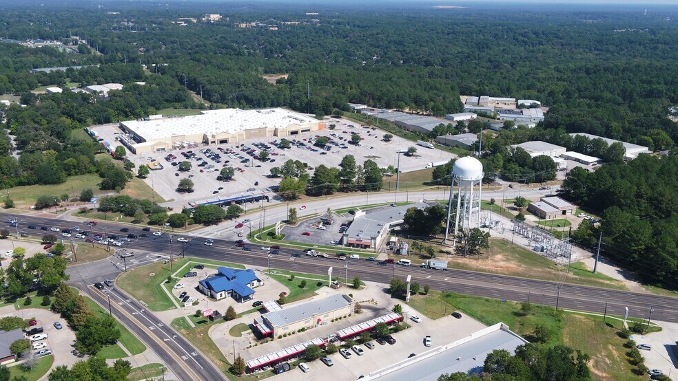 More Photos Of 5133 Troup Hwy, Tyler Warehouse For Lease