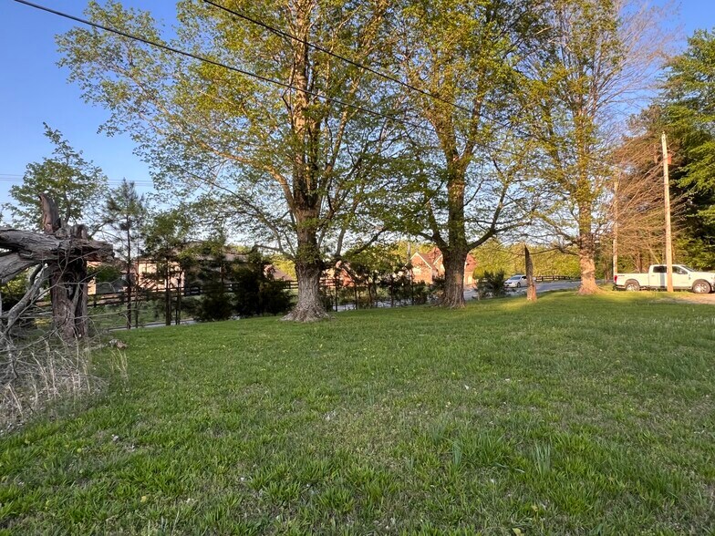 More Photos Of 820 Rossview Rd, Clarksville Land For Sale