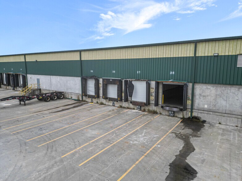 More Photos Of 161 Morgan Lakes Industrial Blvd, Savannah Warehouse For Lease