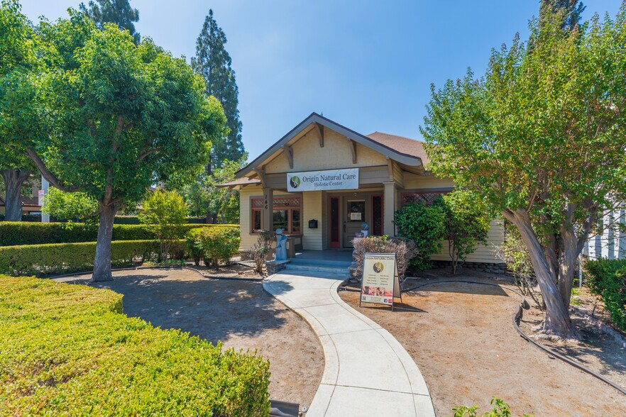 More Photos Of 146 E Walnut Ave, Monrovia Medical For Sale