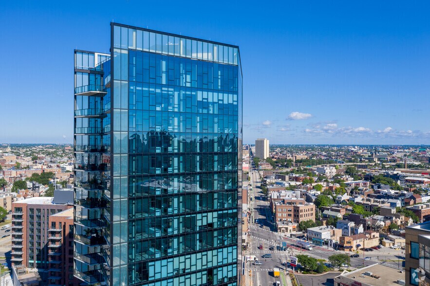 More Photos Of 730 N Milwaukee Ave, Chicago Apartments For Lease