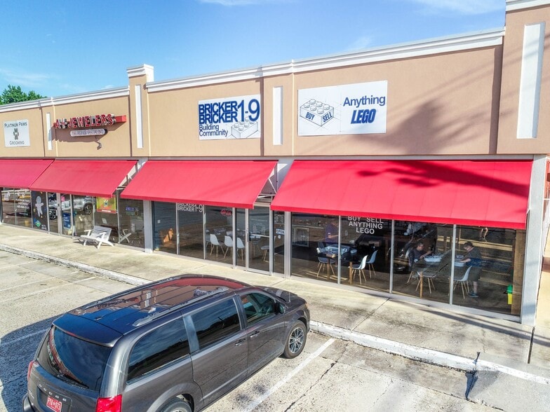 More Photos Of 1000-1072 S Douglas Blvd, Oklahoma City Unknown For Lease