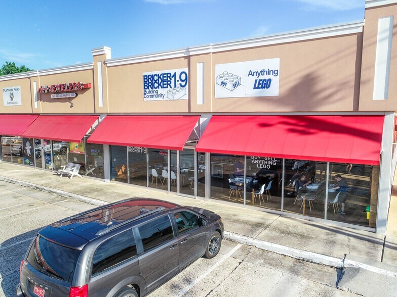 More Photos Of 1000 S Douglas Blvd, Oklahoma City Unknown For Lease