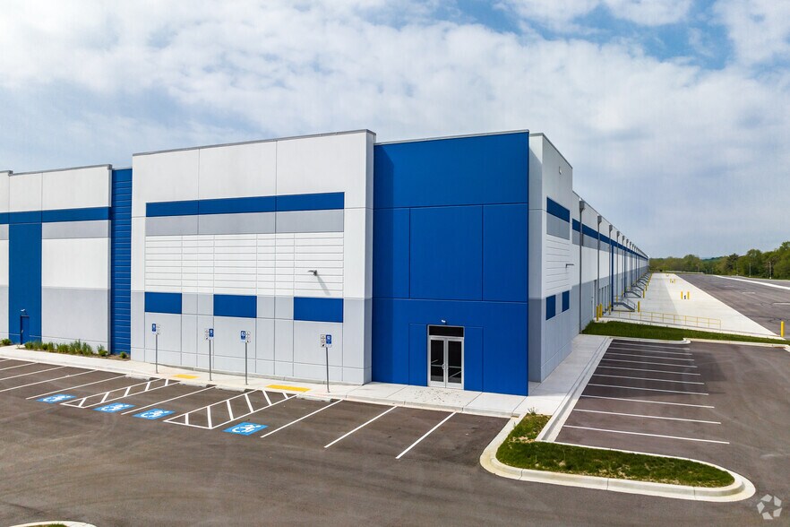 More Photos Of 16220 Hopewell Rd, Williamsport Distribution For Lease