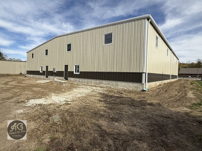 More Photos Of 120 N Roth Ct, Rossville Research And Development For Lease