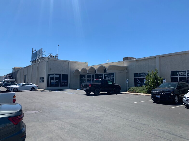 More Photos Of 955 Kennedy St, Oakland Warehouse For Lease