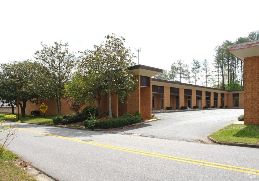 More Photos Of 4420 Commerce Cir SW, Atlanta Warehouse For Lease