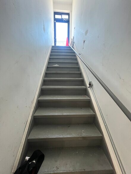 More Photos Of 9203 Astoria Blvd, East Elmhurst Storefront Retail Residential For Lease