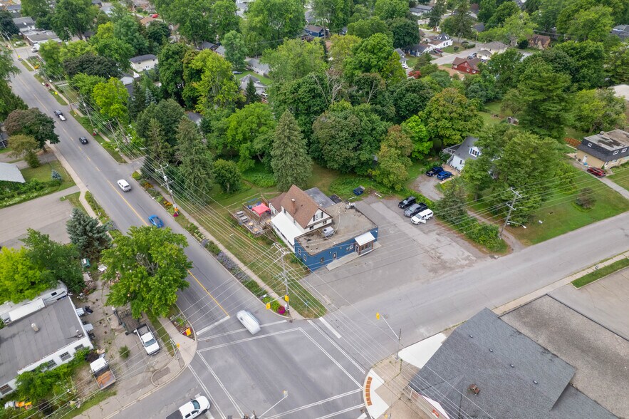 More Photos Of 3879 Rebstock Rd, Fort Erie Storefront Retail Residential For Sale