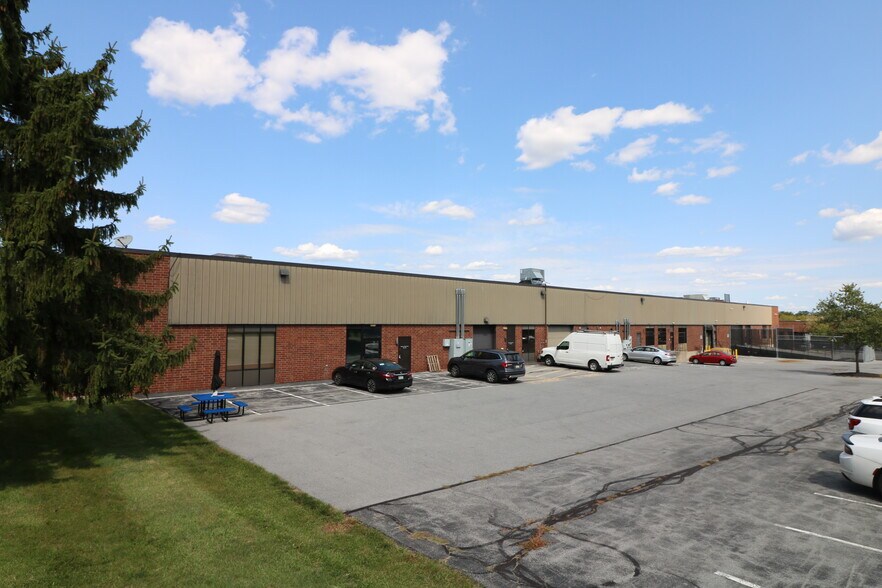 More Photos Of 7310 Tilghman St, Allentown Light Manufacturing For Lease