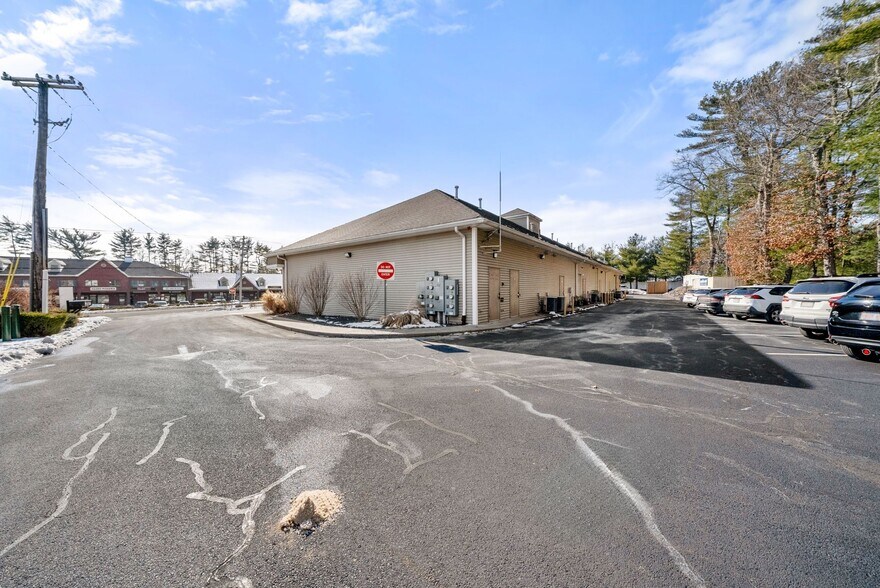 More Photos Of 180 Winter St, Bridgewater Unknown For Lease
