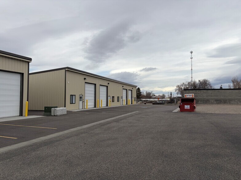 Primary Photo Of 2819 E 14th N, Ammon Warehouse For Lease