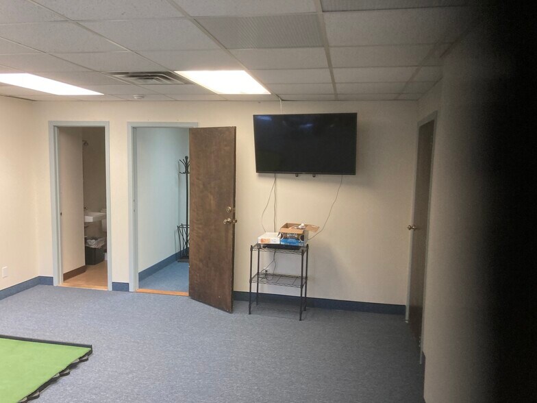 More Photos Of 914 Mount Kemble Ave, Morristown Office For Lease