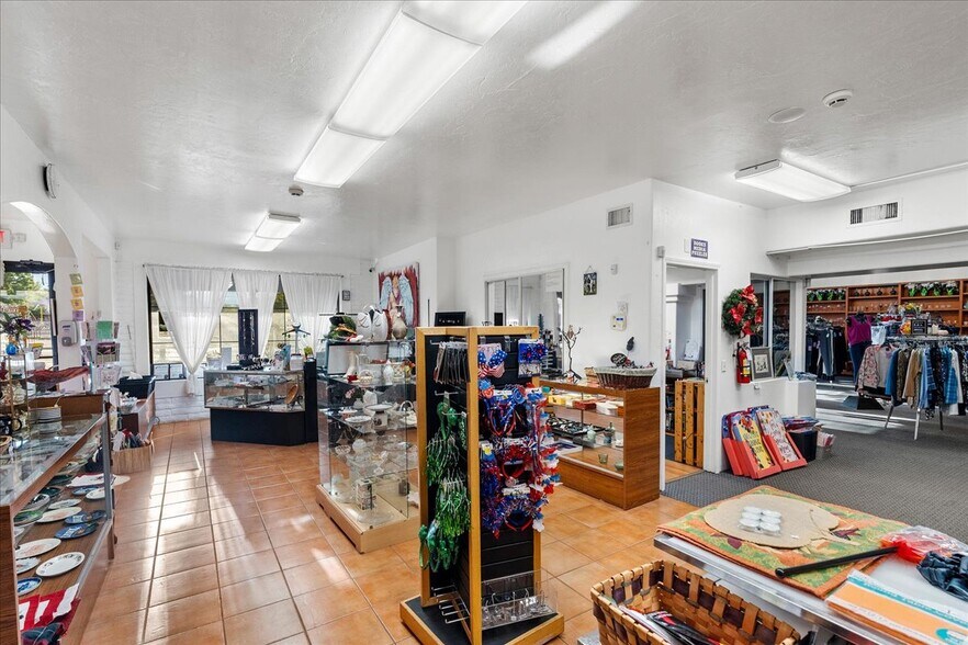 More Photos Of 297 S Main St, Cottonwood Storefront Retail Office For Sale
