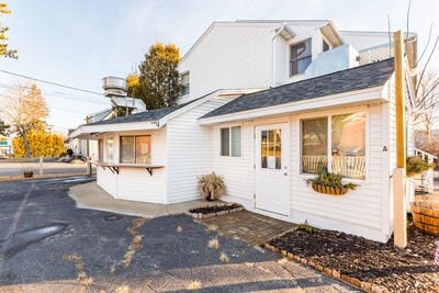 More Photos Of 414 Main St, Ogunquit Freestanding For Lease