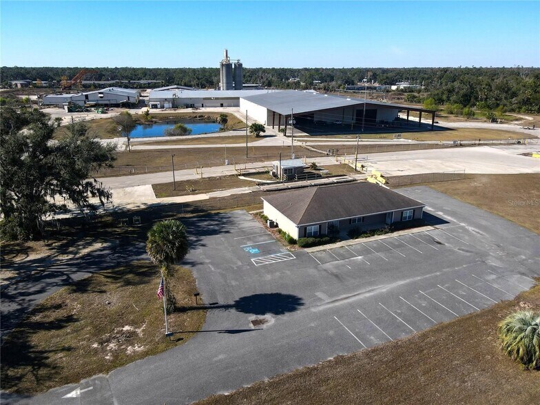 More Photos Of 1509 S Byron Butler Pky, Perry Manufacturing For Lease