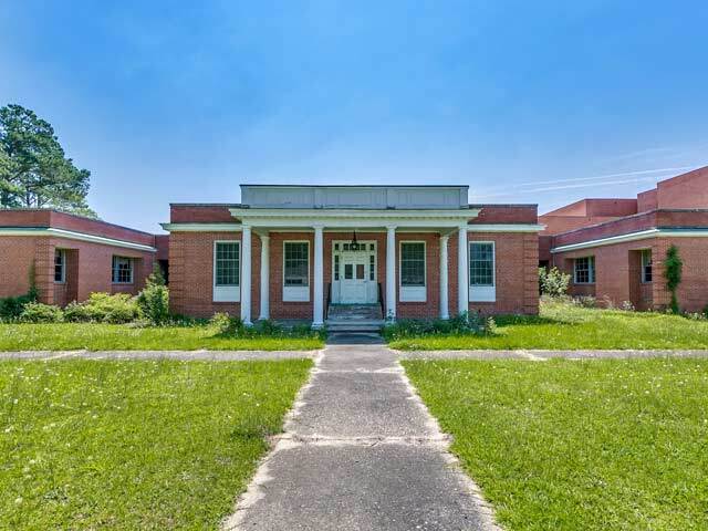 More Photos Of 1202 N Main St, Marion Assisted Living For Sale