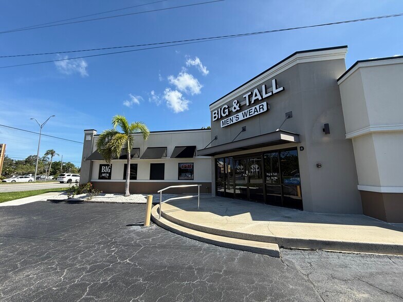 More Photos Of 4333 S Tamiami Trl, Sarasota Unknown For Lease