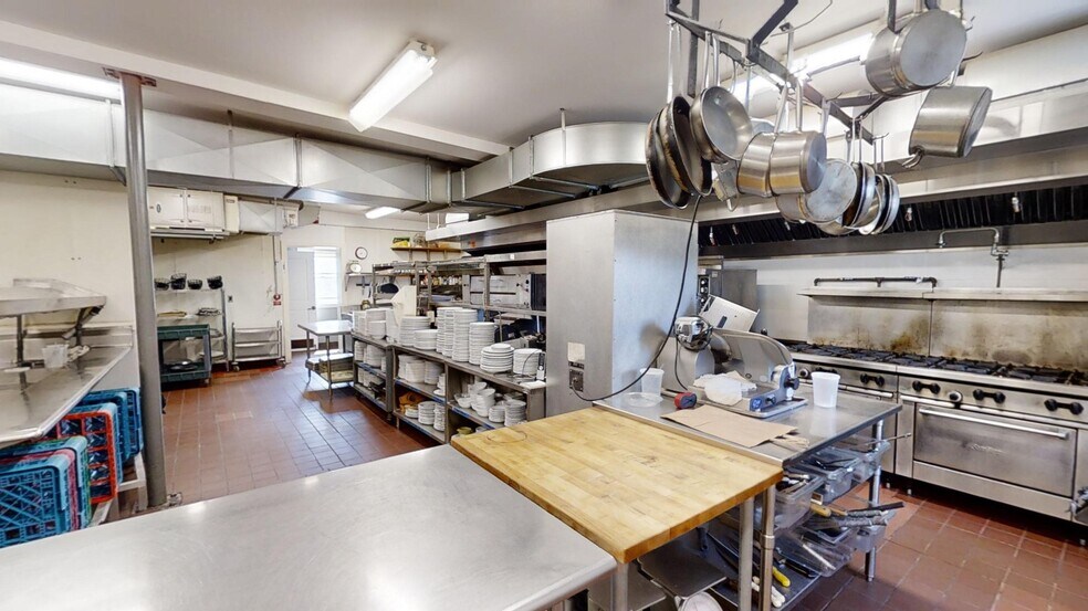 More Photos Of 109 Black Rock Tpke, Redding Restaurant For Sale